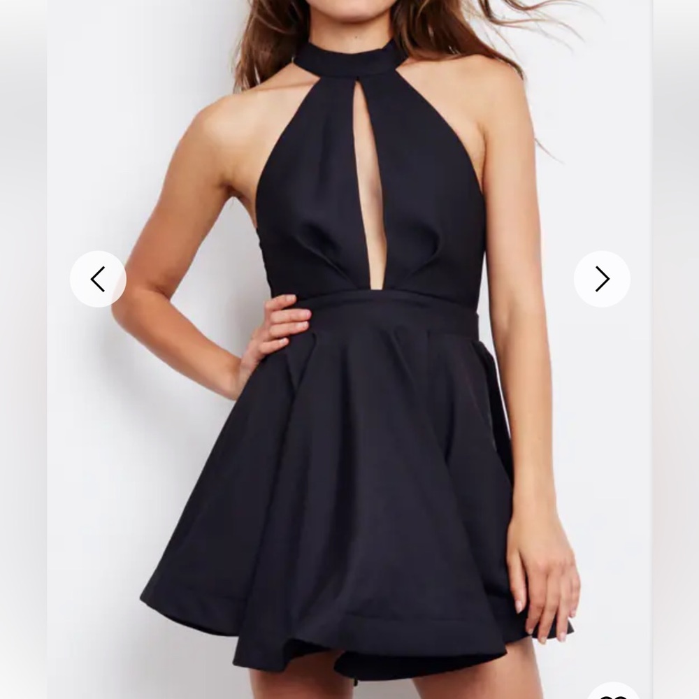 Ginger Fizz Shanghai Surprise Cutout Dress in Black. Women’s Large